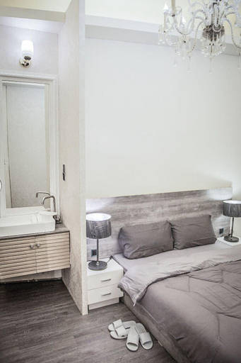 Bedroom 4, Summer Night, Tainan