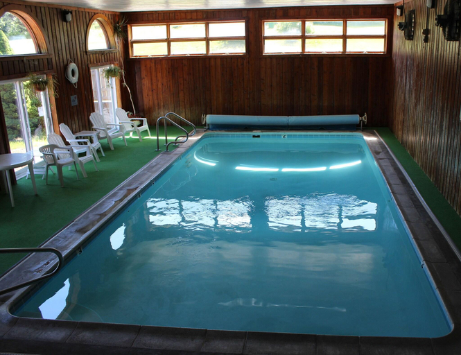 Pool, Austrian Haus Lodge, Windham