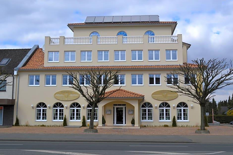 Exterior & Views 2, Hotel Helena, Harburg