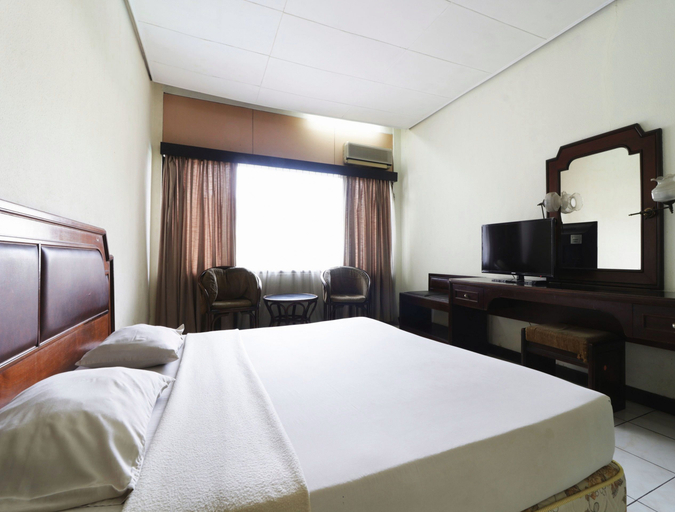 Bedroom, Hotel Istana Bandung, Bandung