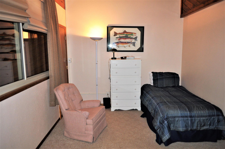 Room 4, Buffalo Ridge 2 Bed Loft, Summit