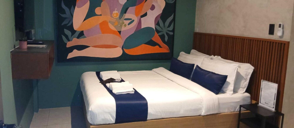 Room 5, Townhouse Oak Grey Hotel Near Clark Internationa, Angeles City