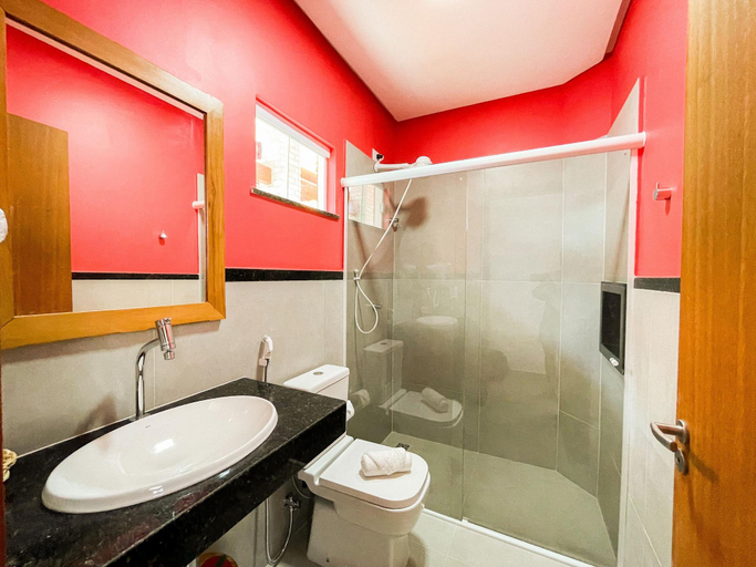 Bathroom 5, Pousada das Flores, Luís Correia