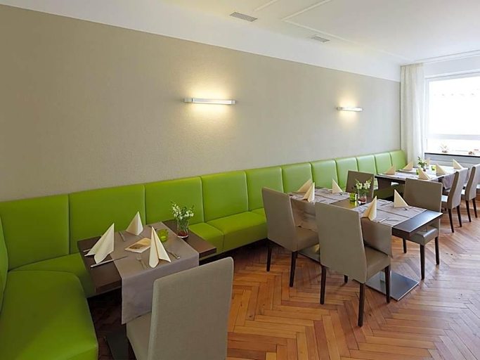 Food & Drinks 5, Hotel Karolinger Hof, Bergstraße
