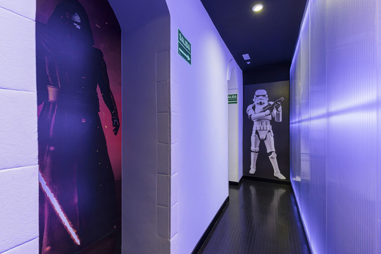 Public Area, Art Seven Hostel Capsules, Madrid