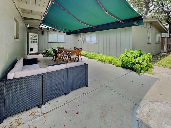Others 5, Little Bay House by Miss Kitty’s, Aransas