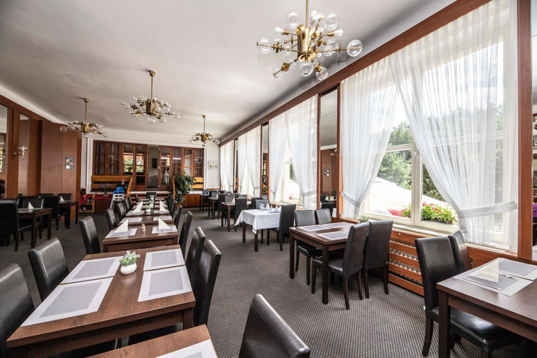 Food & Drinks, Parkhotel Skalnv M Osto, Jičín