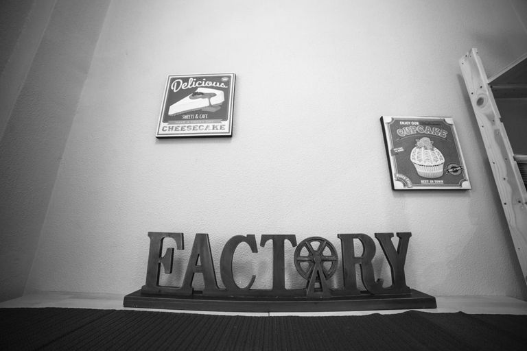 Others 5, Factory Design, Napoli
