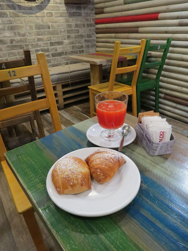 Food & Drinks 5, L'arco e il vico, Napoli
