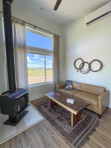 Room 5, The Grand Canyon Headquarters, Coconino