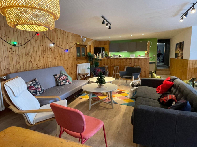 General view 5, Freeride Hostel Bar, Monthey