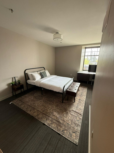 Room 5, The British Hotel, Communauté-Urbaine-de-l'Outaouais