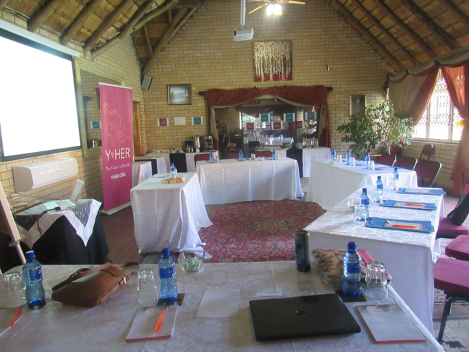 Conferences 4, Hoyohoyo Chartwell Lodge, City of Johannesburg