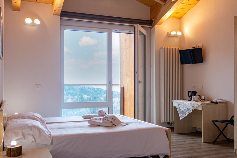 Bedroom 2, Albergo Croce D'aune, Belluno