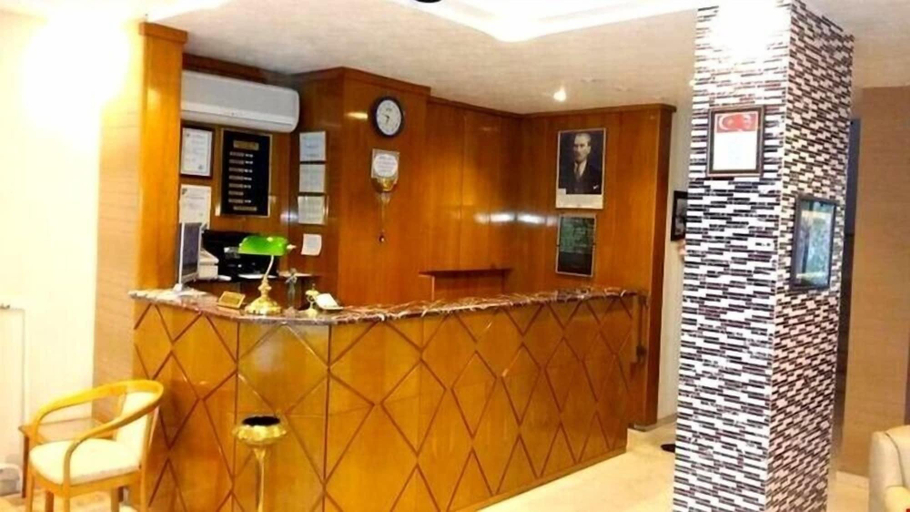 Public Area 2, Onder Otel, Erbaa