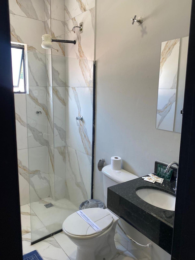 Bathroom 3, Basilica Palace Hotel, Aparecida