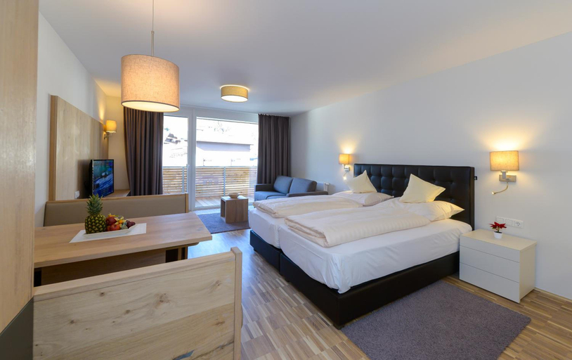 Bedroom 2, Appartementhotel Sonnenhof, Kitzbühel