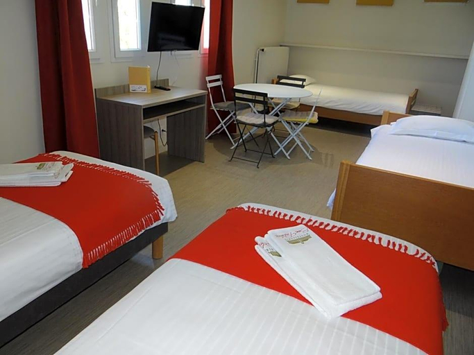 Bedroom 1, Hostellerie Bon Pasteur, Maine-et-Loire