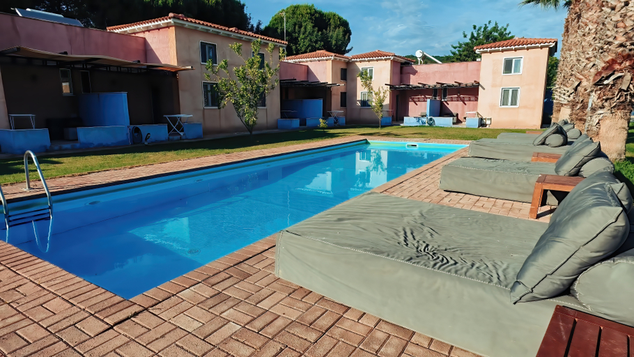 Pool 5, Vip Polos Apartments, West Greece