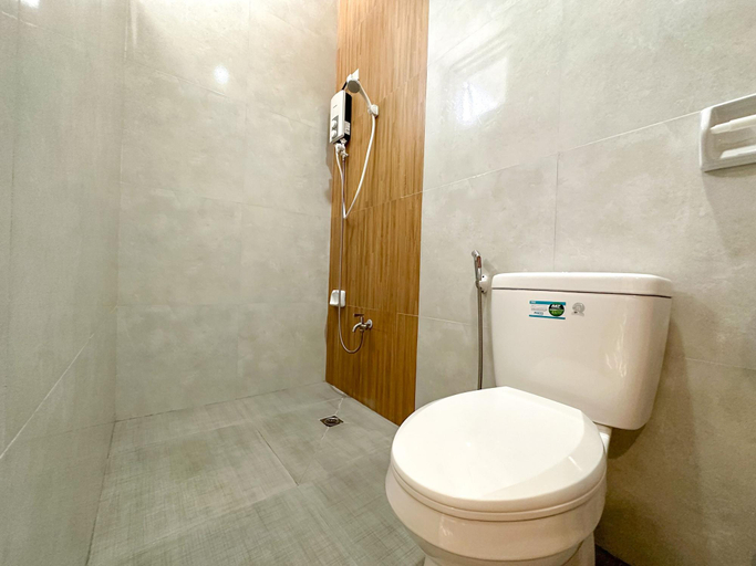 Bathroom 4, Casa Bicolandia Suites, Daraga