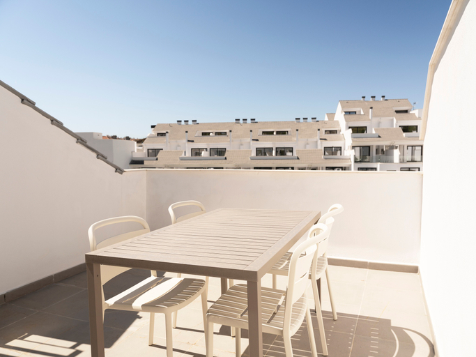 Lobby 5, Meral Units, Málaga