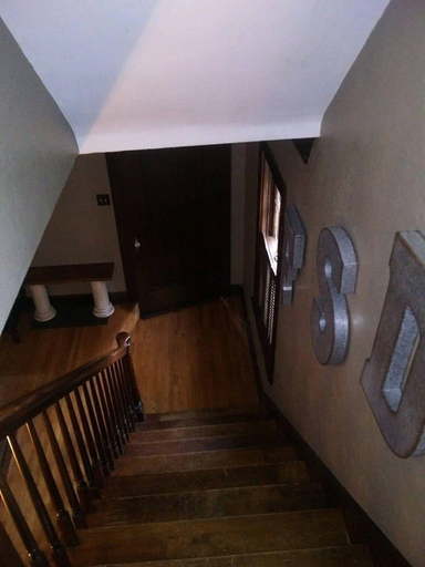Public Area, Historic Twin Tudors Inn, Minnehaha