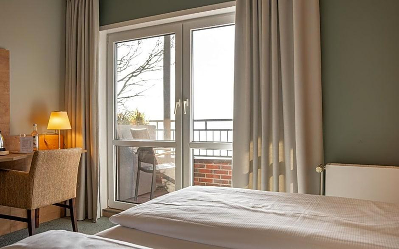 Bedroom 4, Hotel Seeblick, Cloppenburg