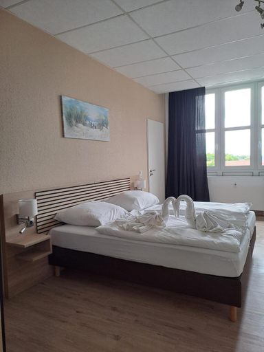 Bedroom 4, Businessinn De Aparthotel Bremerhaven, Bremerhaven