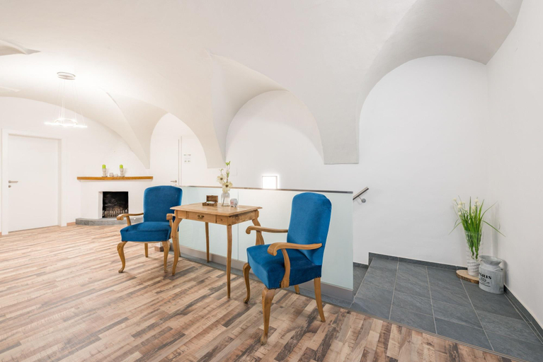 Public Area, City Rooms Wels, Wels
