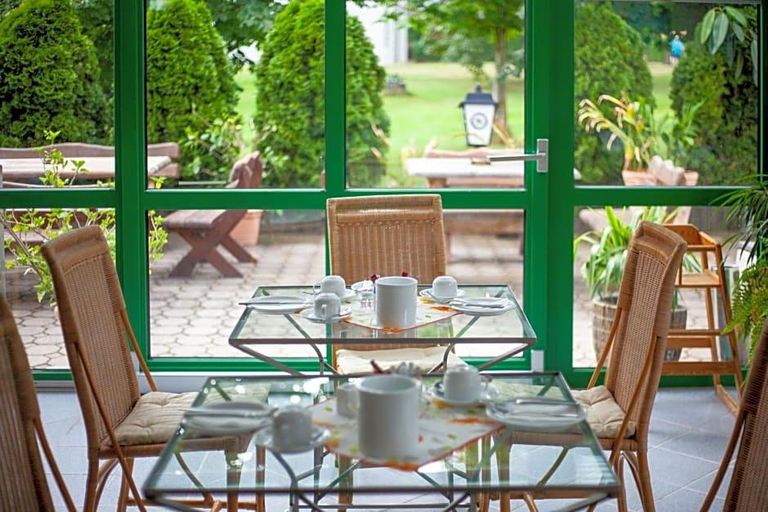 Public Area 2, Hotel Landsberg, Saalekreis