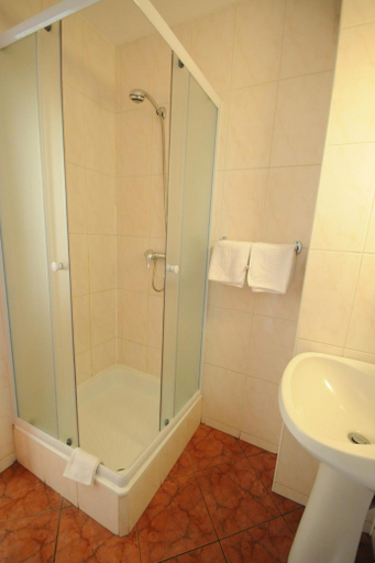 Bathroom 4, Hotel Everest, Targu Mures