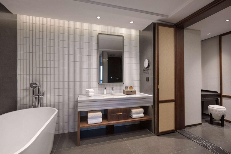 Bathroom, Days Hotel BY Wyndham Changsha Yuhua, Changsha