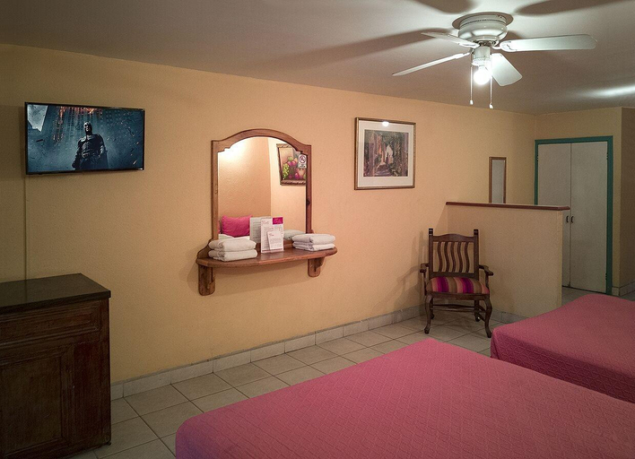 Bedroom 5, HOTEL SEVILLA, Tijuana