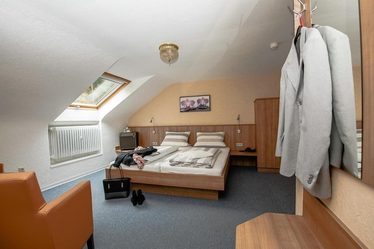 Room 4, Villa Bruderfels, Südwestpfalz