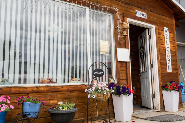 Exterior & Views 4, Sacajawea Inn, Lemhi