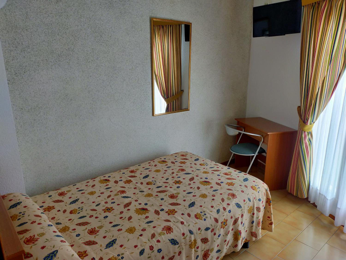 Bedroom 5, Hostal Casa Pepe, Zaragoza