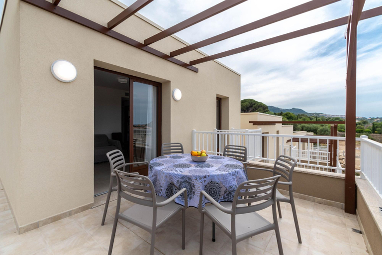Others, Ra Sidence A Marella, Haute-Corse