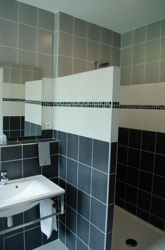 Bathroom 4, Hotel Lac et Foret, Alpes-de-Haute-Provence