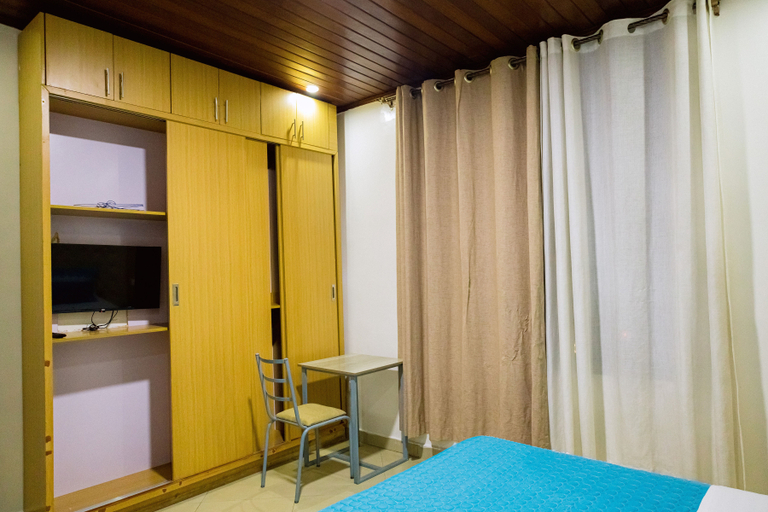 Room 5, Poolside View Guesthouse, Gasabo