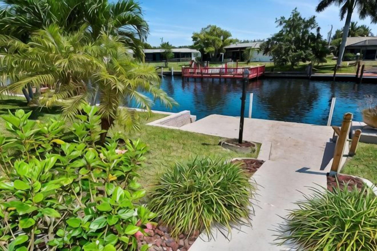 Property grounds 4, Coral Sunshine - large south terrace with pool/spa, Lee