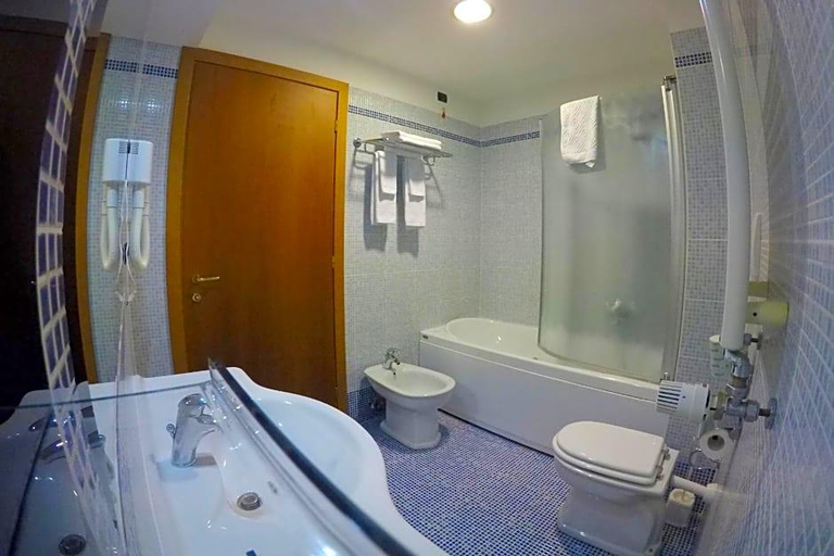 Bathroom 3, Albergo Ristorante Uliveto, Frosinone