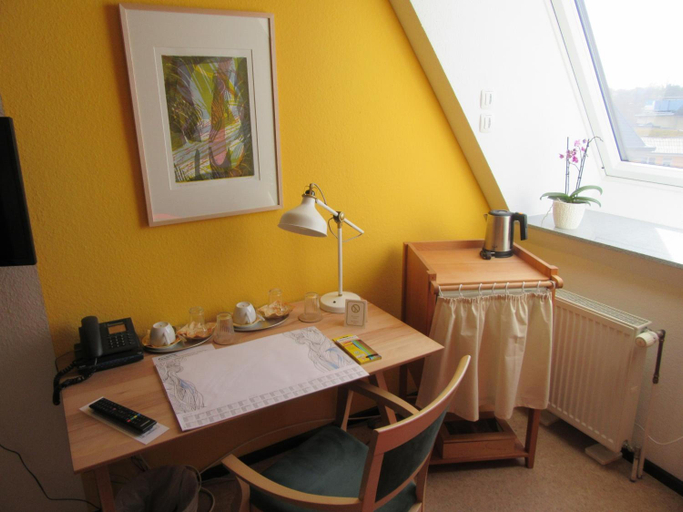 Others 4, Haus Aja Textor-goethe, Frankfurt am Main