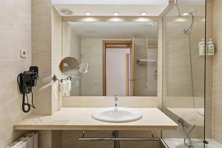 Bar 3, B&b Hotel Tarragona Valls, Tarragona