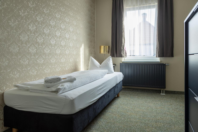 Bedroom 2, Spielzeughotel Sonneberg, Sonneberg
