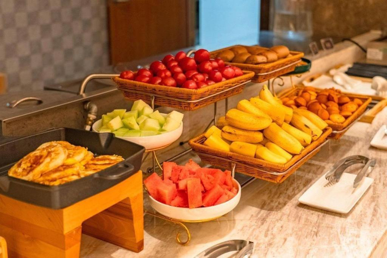 Food & Drinks 4, IU Hotels· Lanzhou Xike Station Huanghelou Branch, Lanzhou