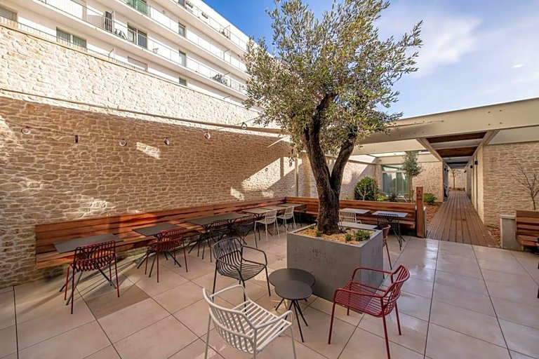 Public Area 3, Hotel de la Cité, Loire-Atlantique