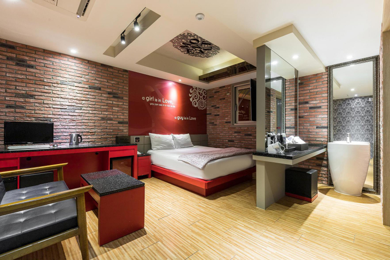 Bedroom 3, Daegu Dongdaegu Station Muje Hotel, Buk