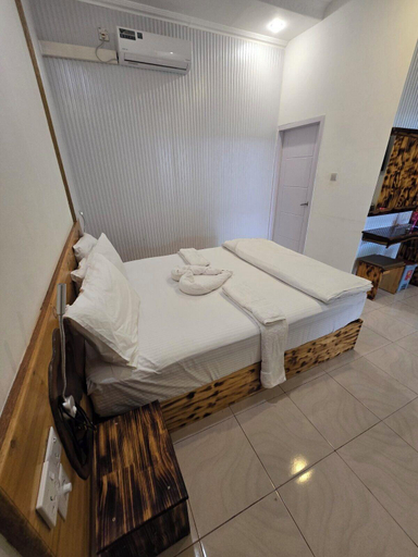 Bedroom 2, Sun & Surf, Kaafu Atoll