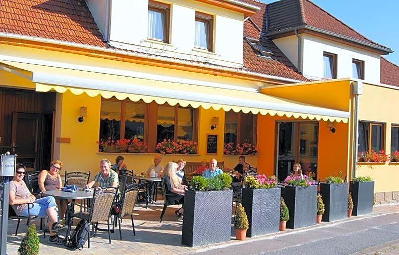 Exterior & Views 1, Hotel Restaurant Laux, Merzig-Wadern