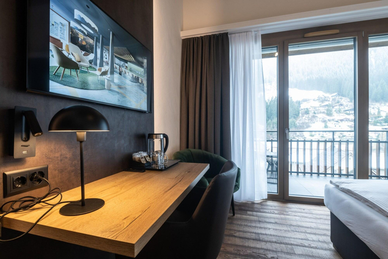 Bedroom 3, Hotel Krone Churwalden, Plessur